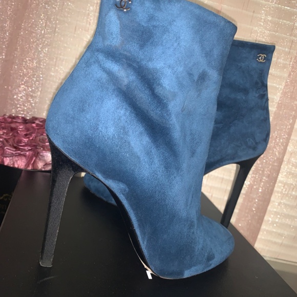 Chanel booties - Picture 2 of 7